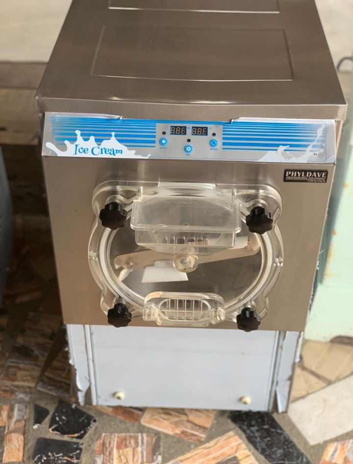 INDUSTRIAL STAINLESS STEEL ICE-CREAM MACHINE FOR COMMERCIAL USE | HIGH CAPACITY ICE-CREAM MAKER - Image 3